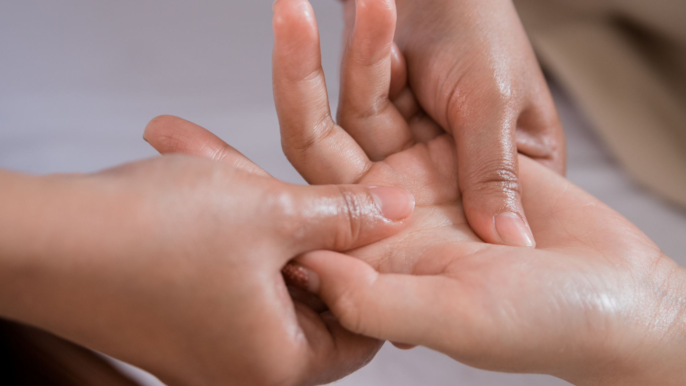 4 Ways to Harness the Power of Acupressure Therapy